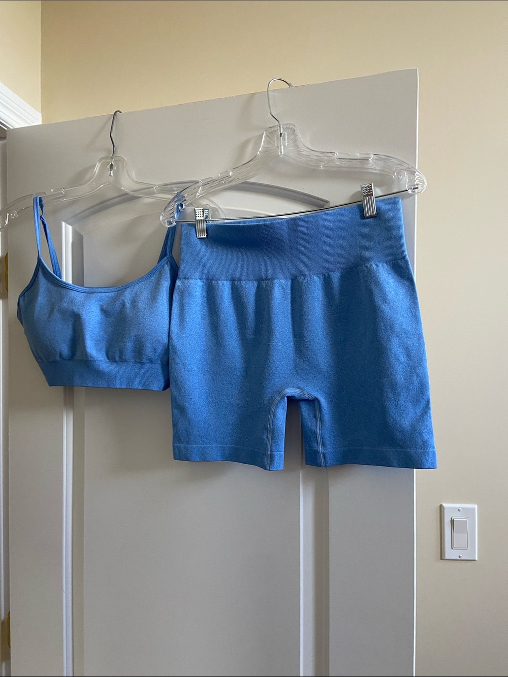 Seamless Crop Bralette and High-Waist Bike Shorts Set - Blue size XL